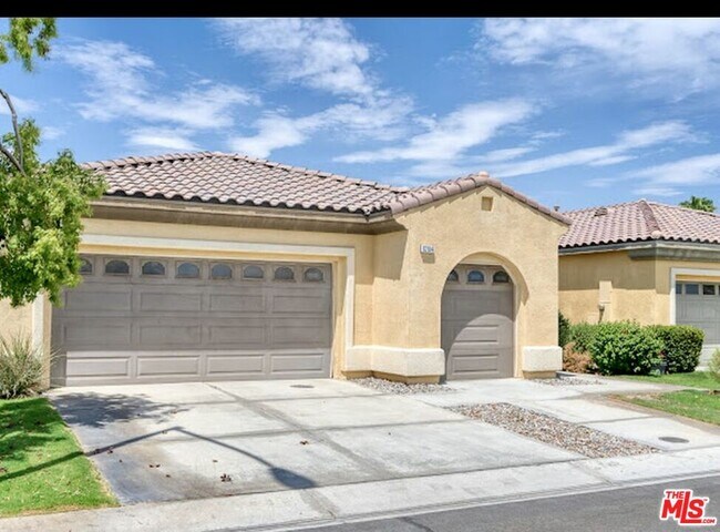 Building Photo - 82104 Hopkins Dr