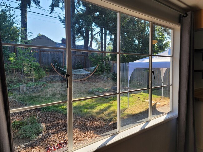 Building Photo - 1110 SE 113th Ave