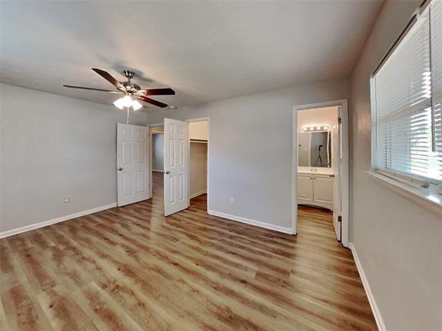 Building Photo - 825 Livingston Dr