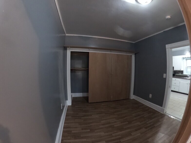 Building Photo - 61 Poplar St