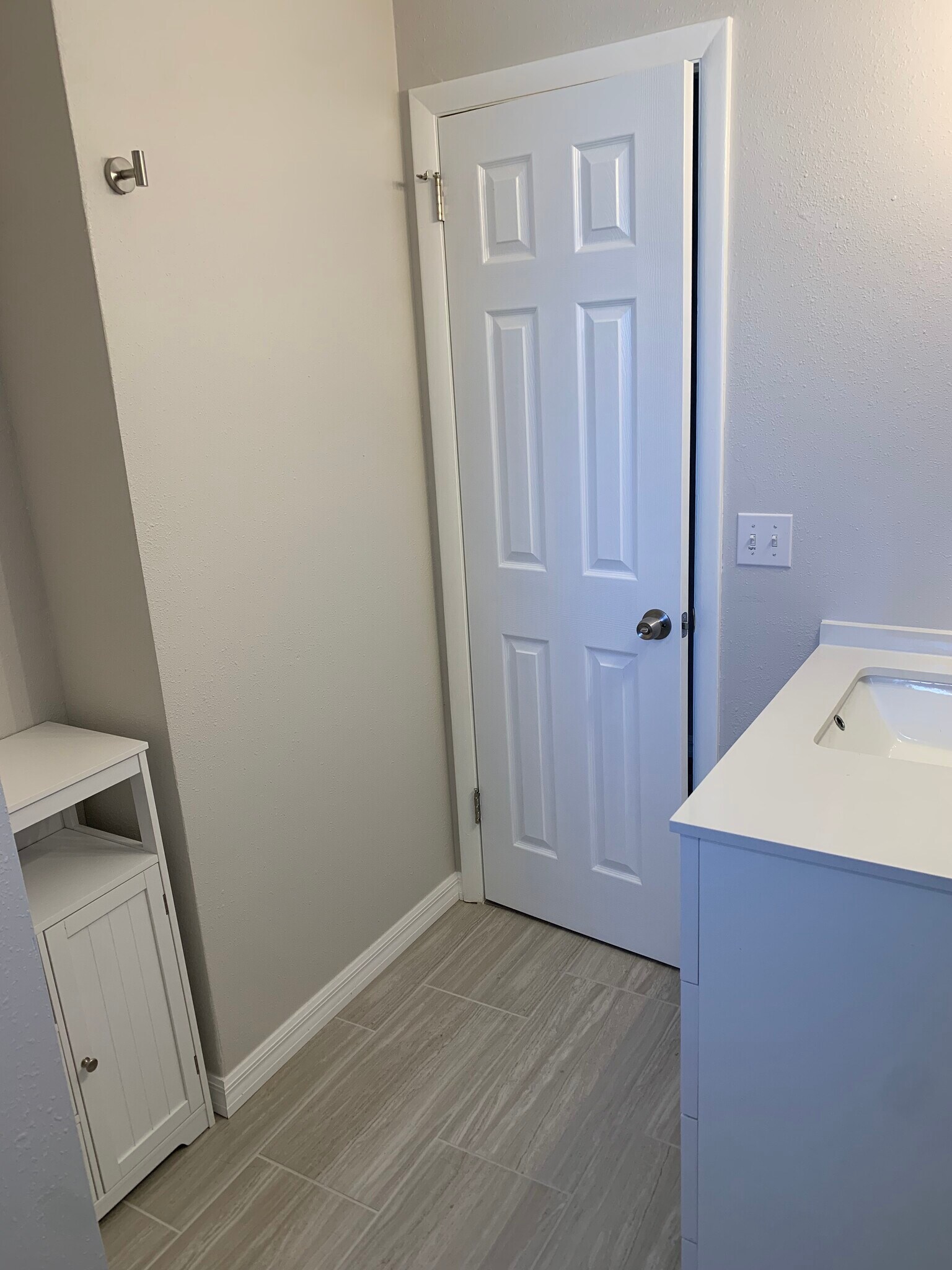 bathroom - 1937 Collier Ave