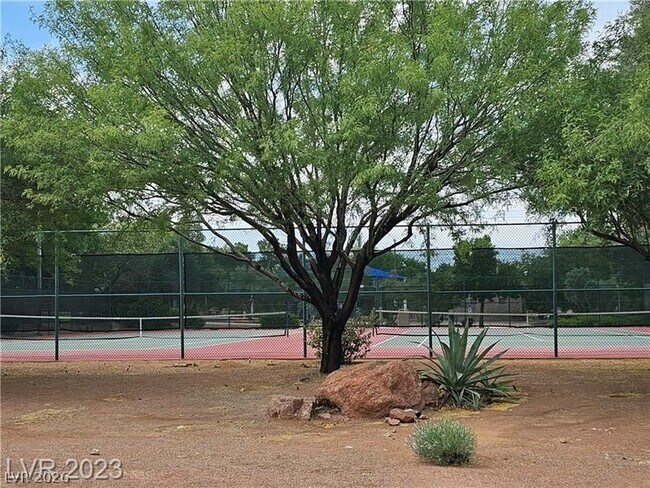 Building Photo - 285 Spring Palms St