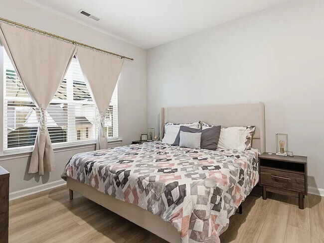 Building Photo - Earn Wealth While Leasing - Like a Homeowner - Lease to Own