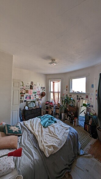 Building Photo - 60 Fisher Ave
