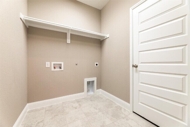 Building Photo - Spacious Allen Home with Modern Kitchen, Fenced Backyard & 2-Car Garage