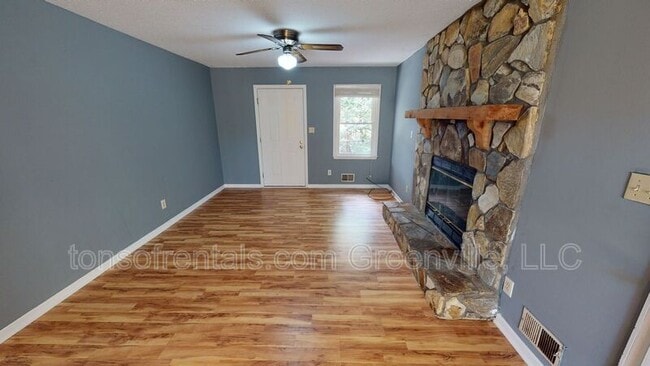 Building Photo - 229 Cedar Crest Rd