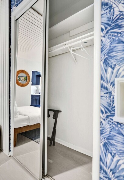 Building Photo - 101 Lucerne Ave