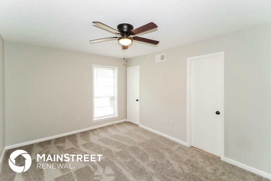 Building Photo - 5159 Downs Dr