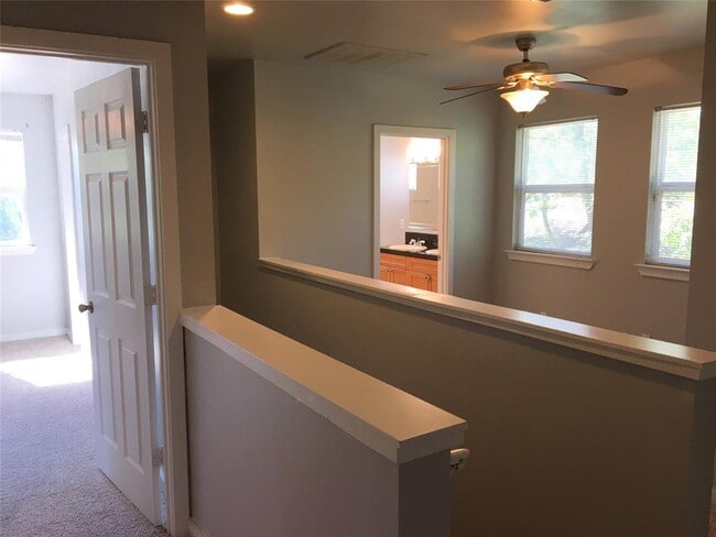 Building Photo - 4802 Clarkson Ave