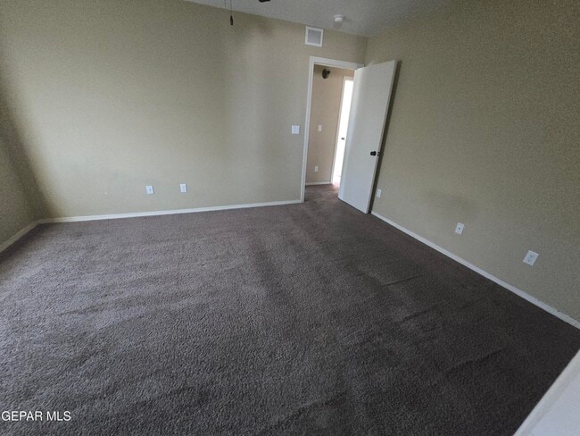 Building Photo - 808 Ballard Shapleigh Pl