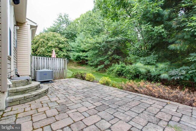 Building Photo - 6311 Stockbridge Overlook Ct
