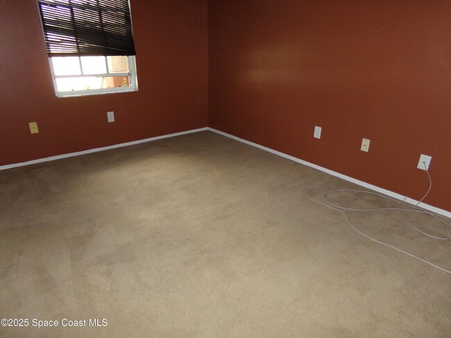 Building Photo - 310 Seahorse Cir SE