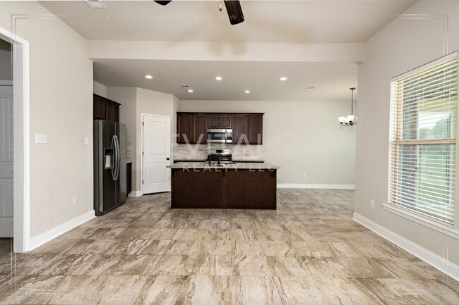 Building Photo - Stunning 3/2 in Foley Gated Community