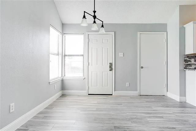 Building Photo - 1510 Gardenia Dr