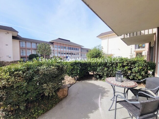 Building Photo - 5585 E Pacific Coast Hwy