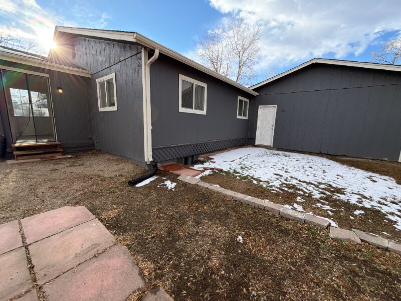 Building Photo - 914 S Del Norte Ave