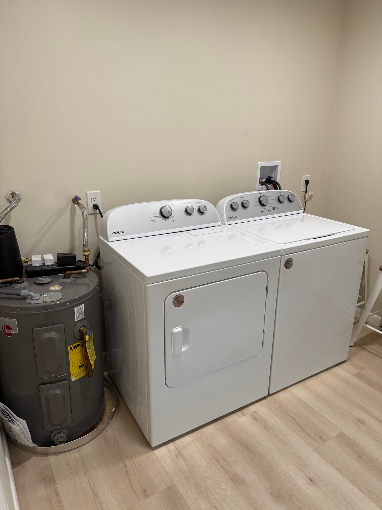 Laundry room in the house. - 701 Oak Ave