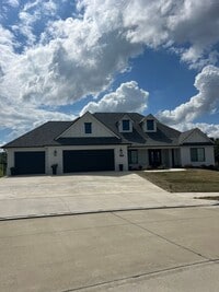 Building Photo - 3304 Wentworth Dr