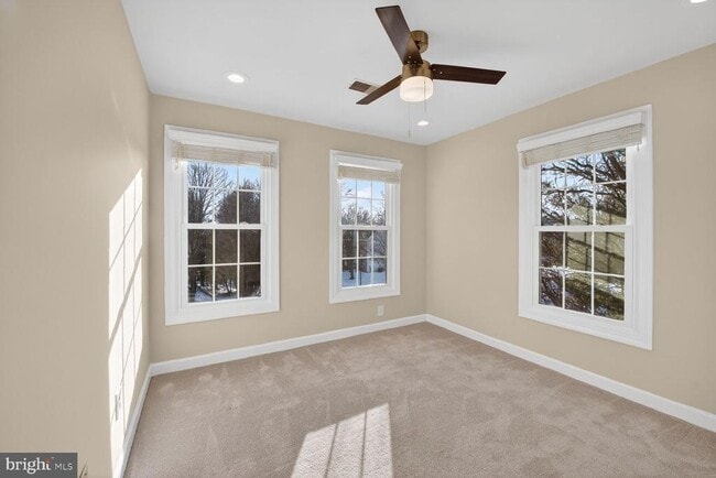 Building Photo - 8110 Meadow Springs Ct