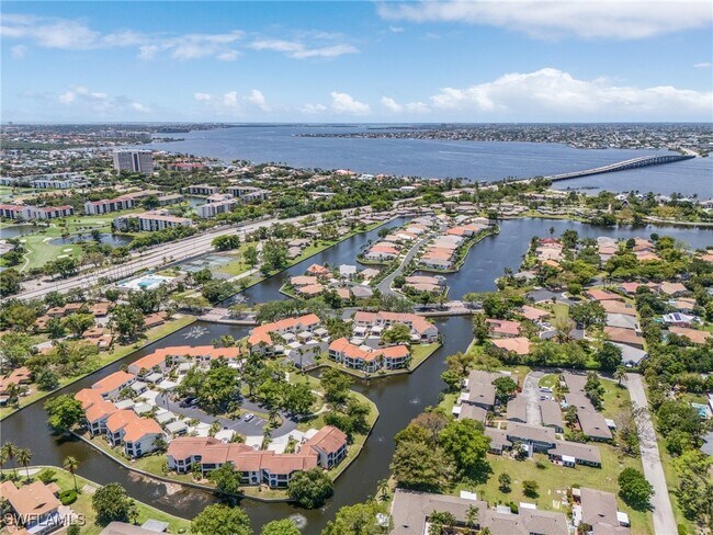 Building Photo - 9615 Halyards Ct