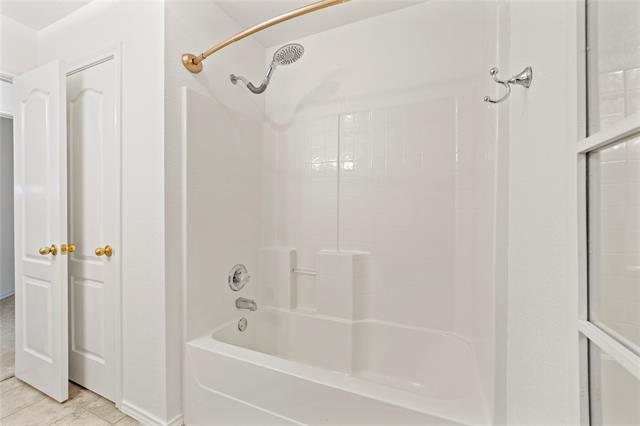 Building Photo - 4504 Skipador Dr