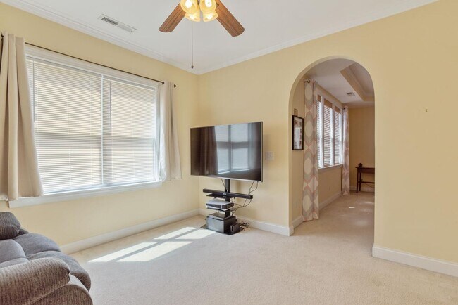 Building Photo - Gorgeous Wake Forest Home!