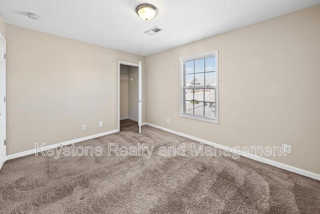 Building Photo - 816 Oak Arbor Ct