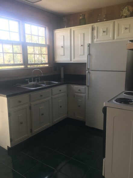 Primary Photo - 201 Atlantic Ave