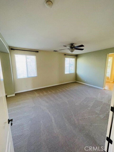 Building Photo - 1574 Glencrest Dr