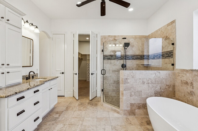 Building Photo - 6139 Belmont Ave