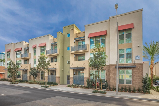 Building Photo - First Street