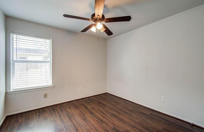 Building Photo - 21903 Silverfield Park Ln