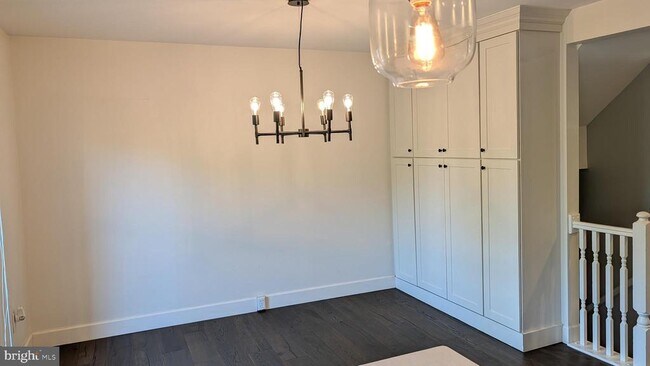 Building Photo - 20970 Rootstown Terrace