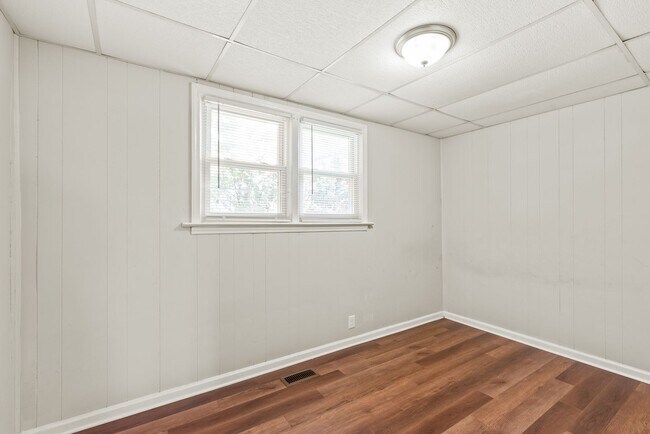 Building Photo - Move in ready in Gastonia’s Rapidly Growing FUSE District