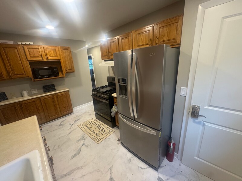 Building Photo - 10436 Gast Rd