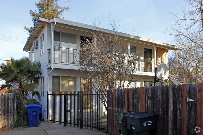 Building Photo - 4-plex  (& Sfr)