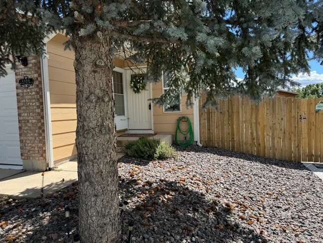 Building Photo - 4666 Witches Hollow Ln