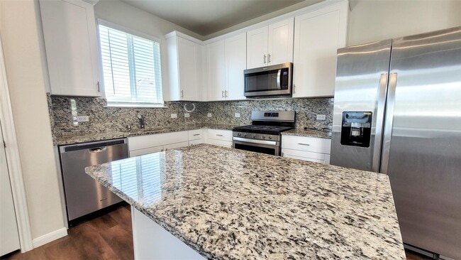 Building Photo - 23839 Wimble Dr