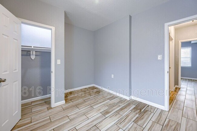 Building Photo - 6903 Jackson Ave