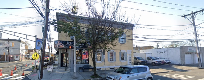 Building Photo - 105 Franklin St