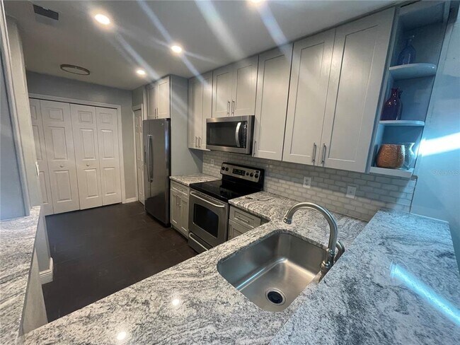 Building Photo - 7652 Spring Bay Cove