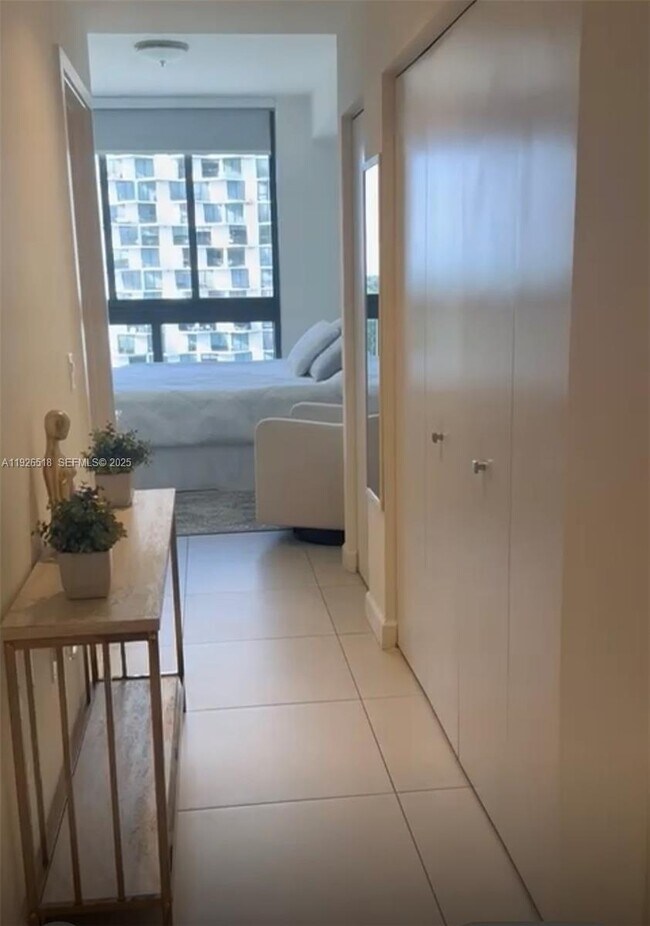 Building Photo - 5350 NW 84th Ave