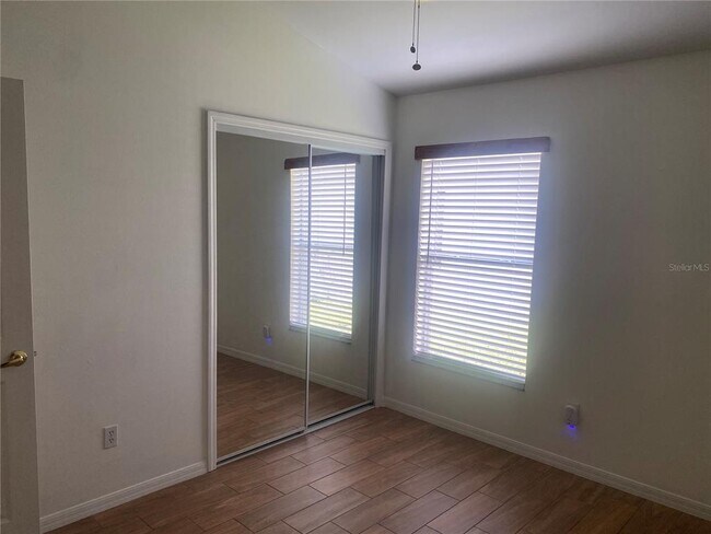 Building Photo - 705 Stonewyk Way