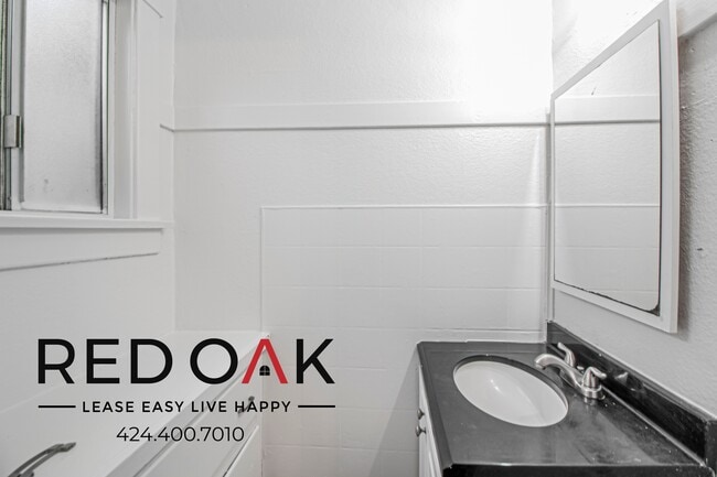 Building Photo - 220 Mira Mar Ave