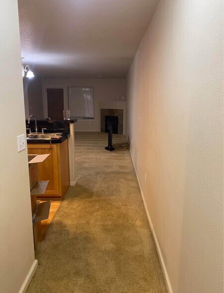 Building Photo - 6298 SW Grand Oaks Dr