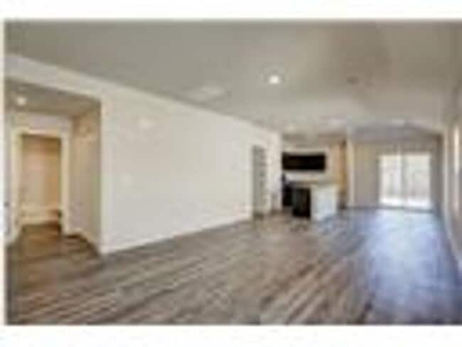 Building Photo - Nearly New Home/Piedmont Schools