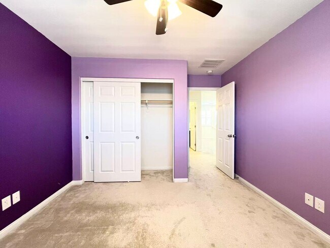 Building Photo - Well-maintained 4-bedroom, 3-bath home in a desirable gated community