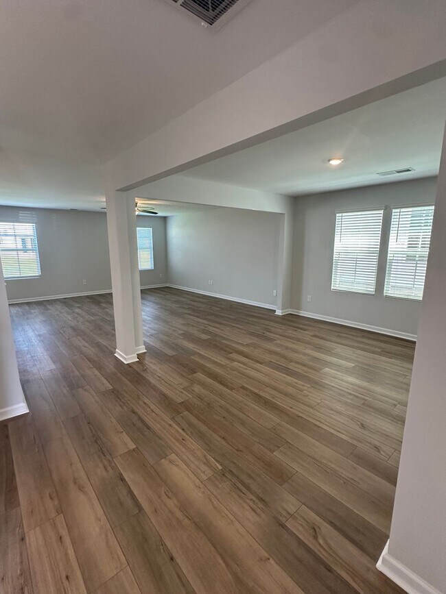 Building Photo - 926 Lodgepole Ln