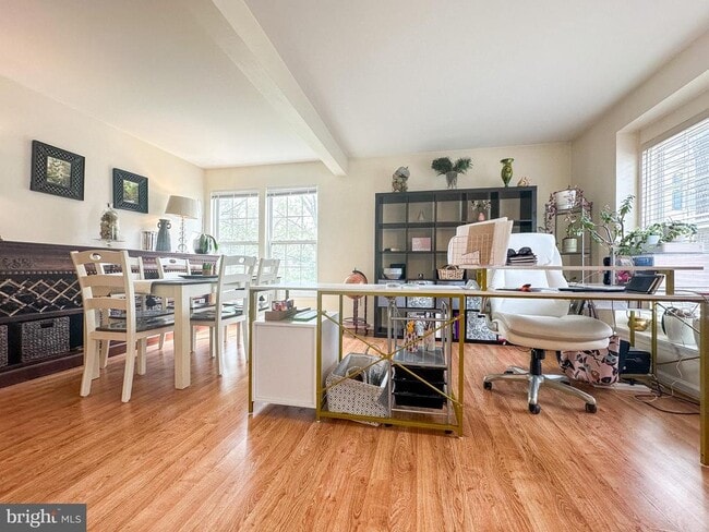 Building Photo - 14358 Haysickle Ct