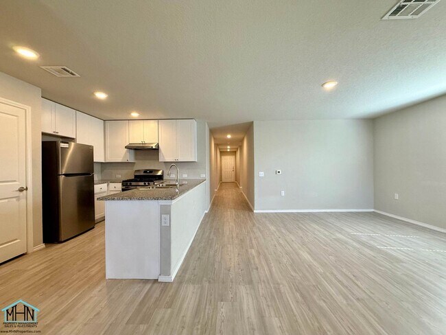 Building Photo - 6610 Hibiscus Falls